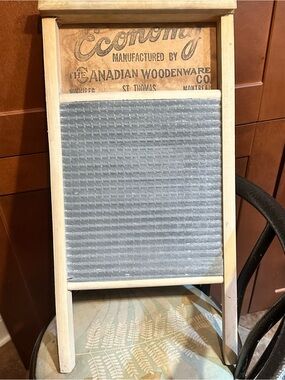 Rare Economy transitional washboard Canadian woodenware company vintage